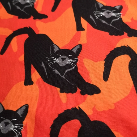 Apron - Picture 2 of 2